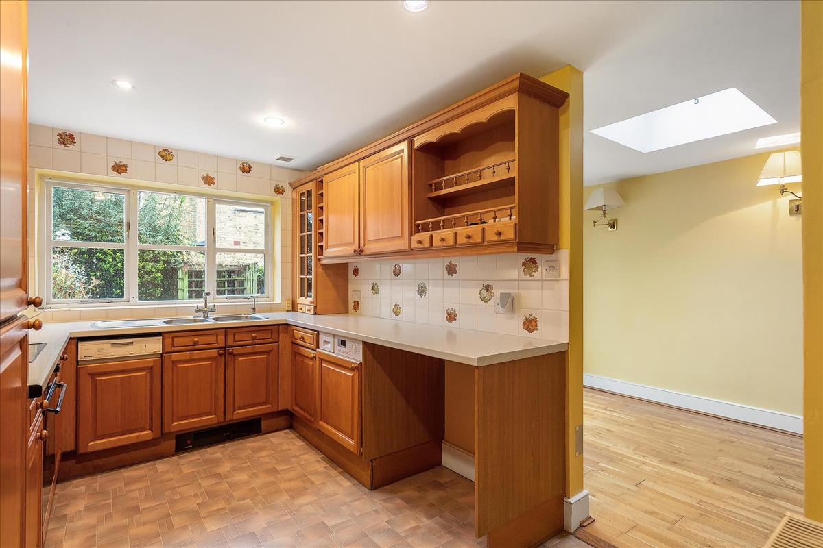 Property Image 28bab5aa-df79-40ae-bea3-be2ad20a5e9c