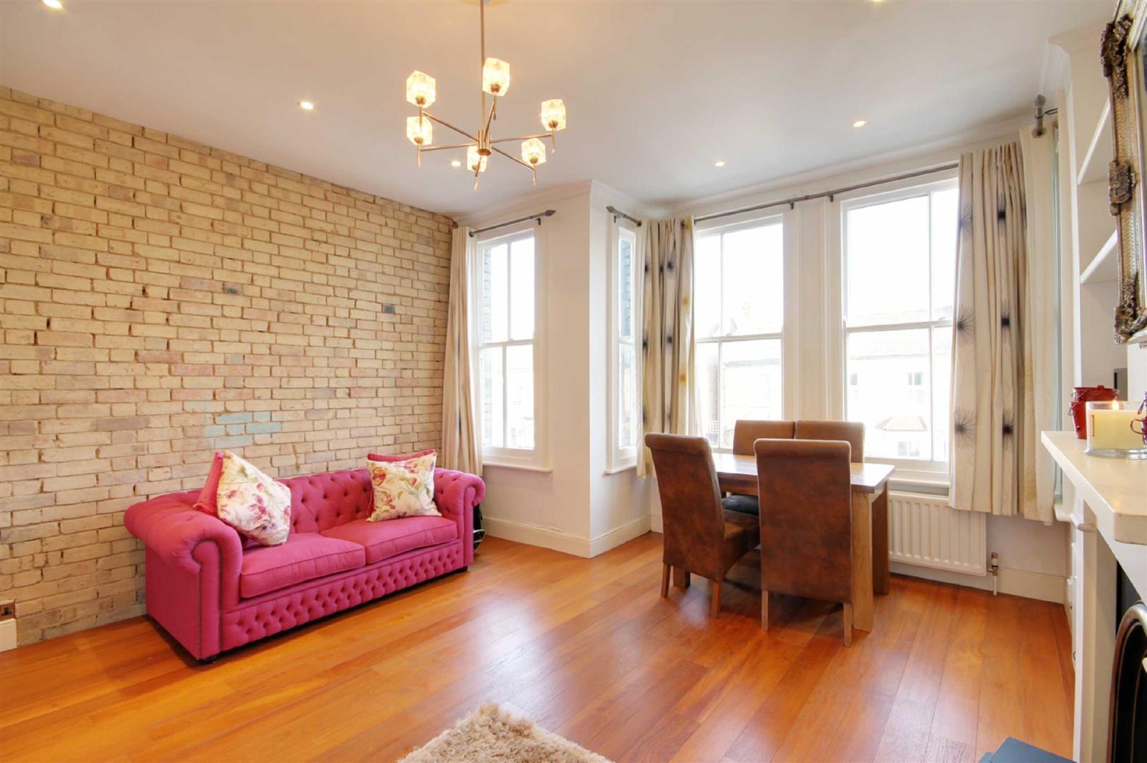 Property Image 28cd3a87-1170-43bb-9939-70ff65cc4c22