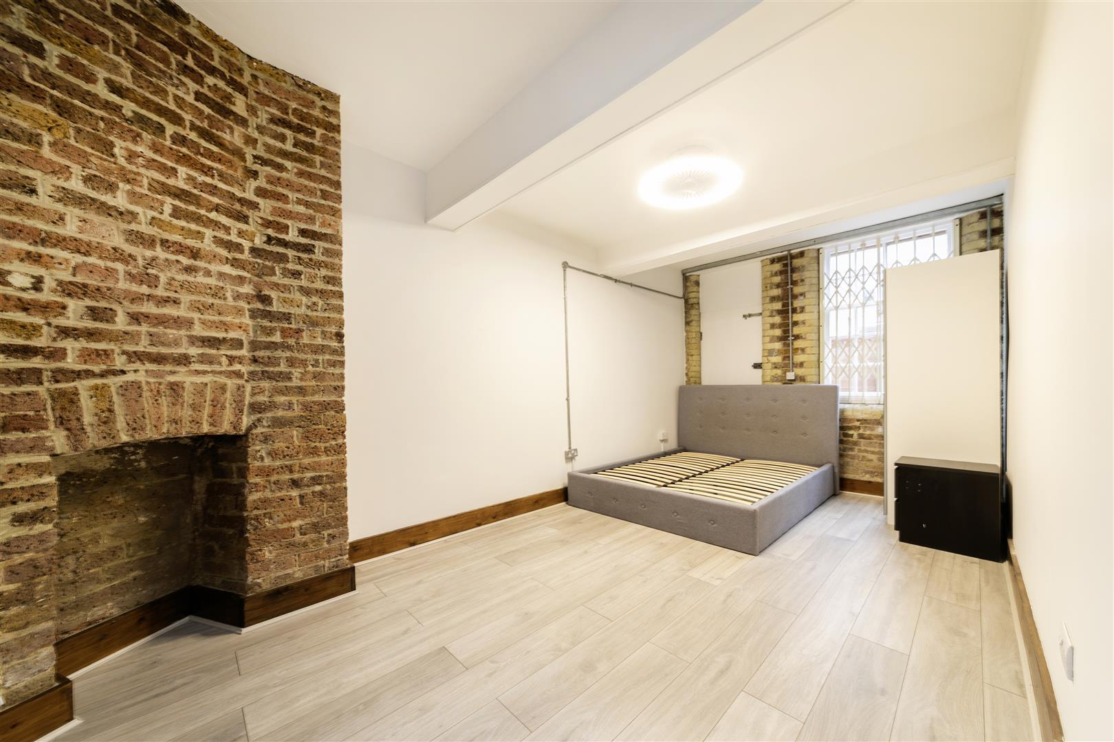 Property Image 28d70e8f-3795-4b2b-b86c-878ac921c122