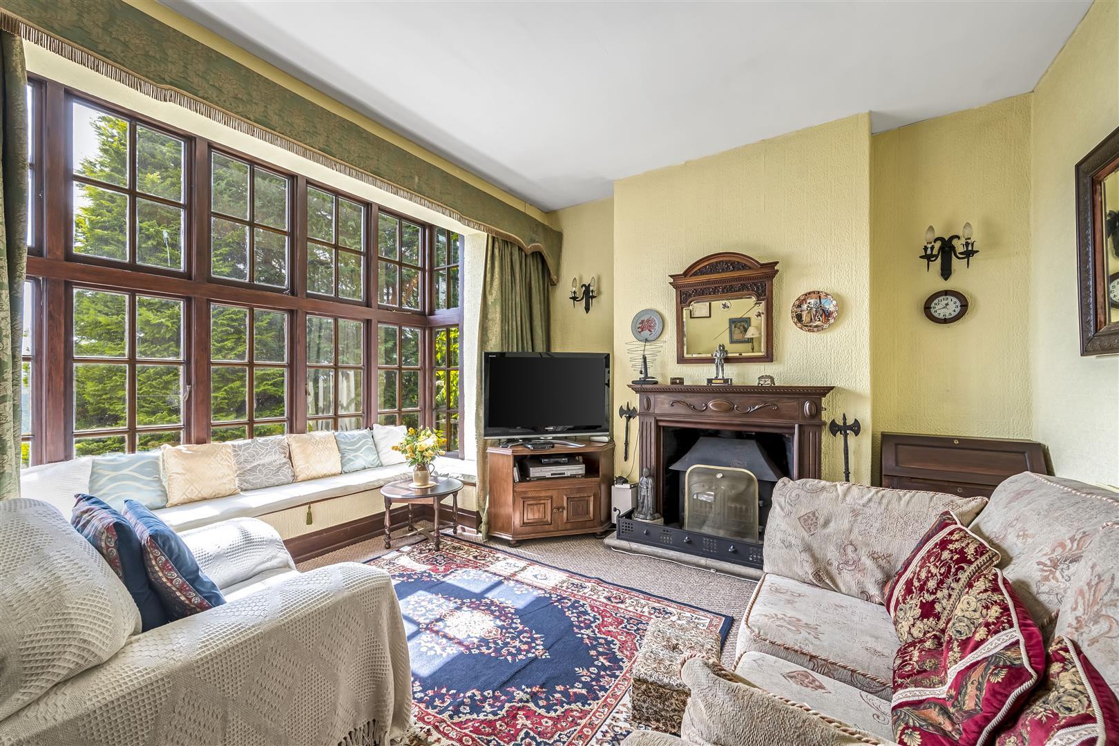 Property Image 28db30a6-b31b-400d-8c9a-03713fbd3cb3
