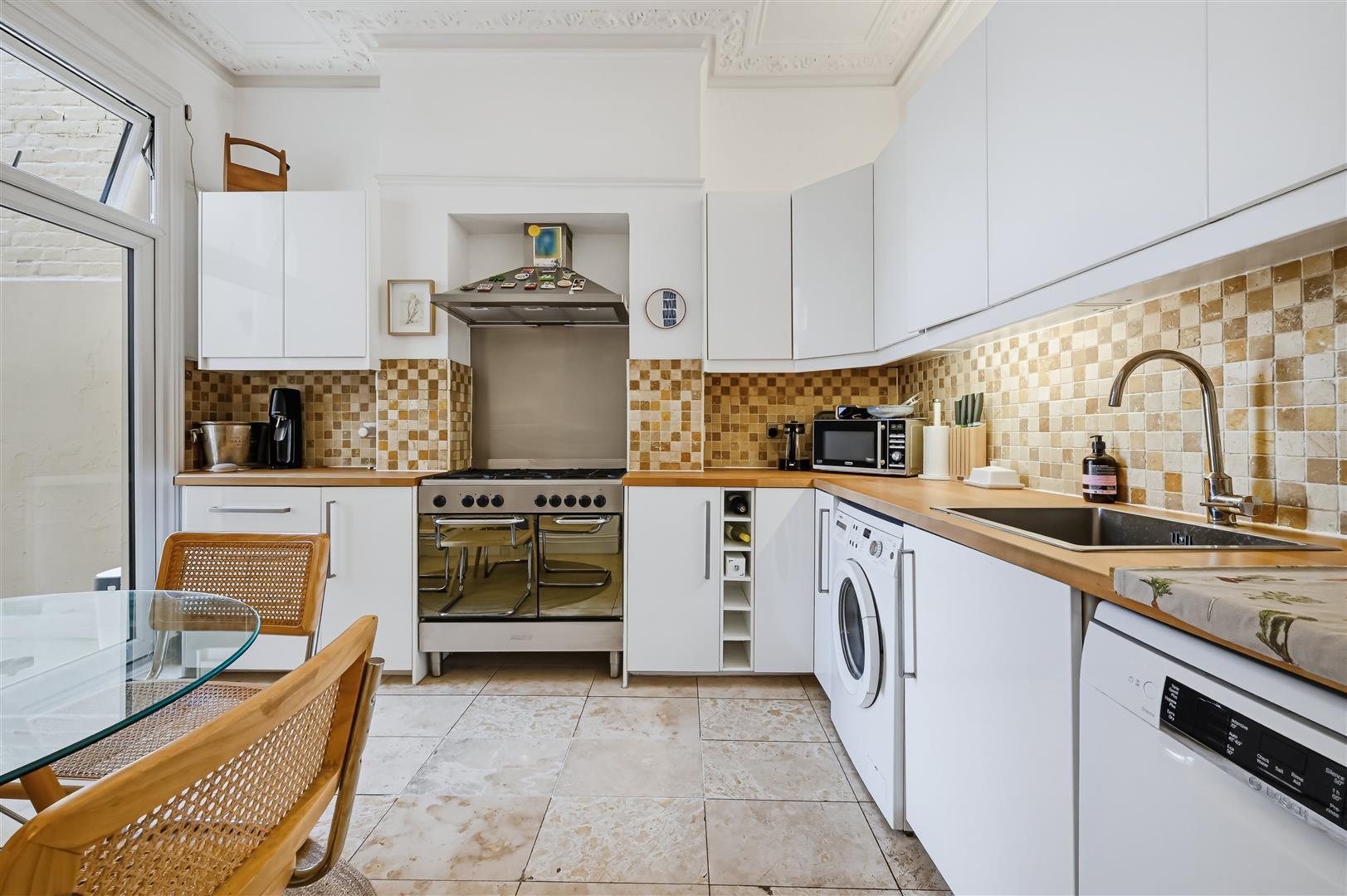Property Image 28e24b2a-c68a-4868-a898-9590d3e058fd