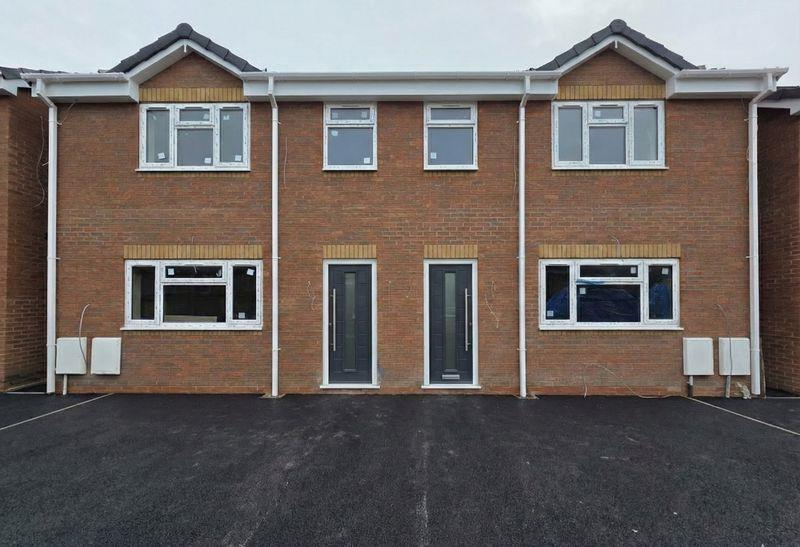 Property Image 28f2bcd6-a547-420d-9ae0-85b8095165a6