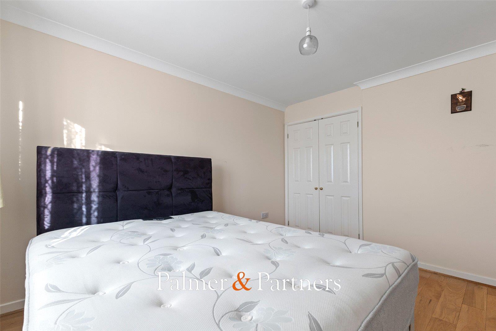 Property Image 28f45556-1580-4f0a-8175-28f17e4a8d89