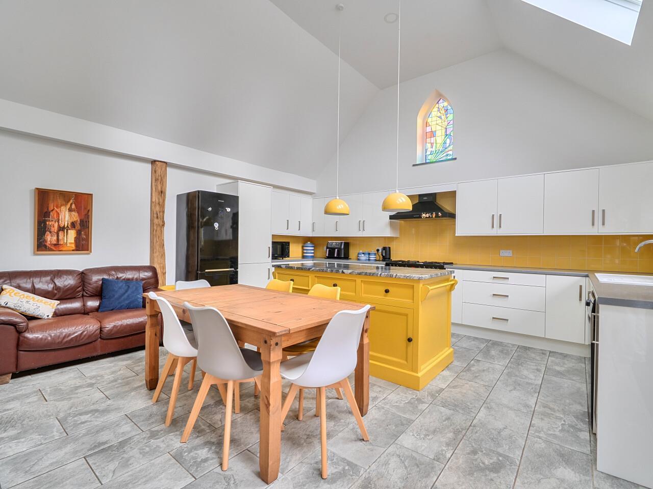 Property Image 2918e743-45a8-459c-981a-7c2d02d85883