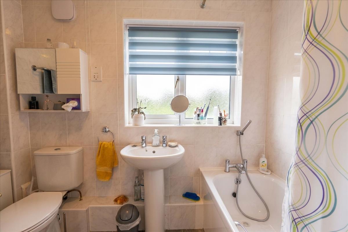 Property Image 292679bd-7405-4946-a8f3-3ccf0f81ba62