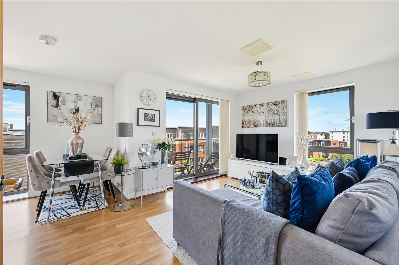 Property Image 29441526-b883-468e-8d0f-99b5faeb8f2b