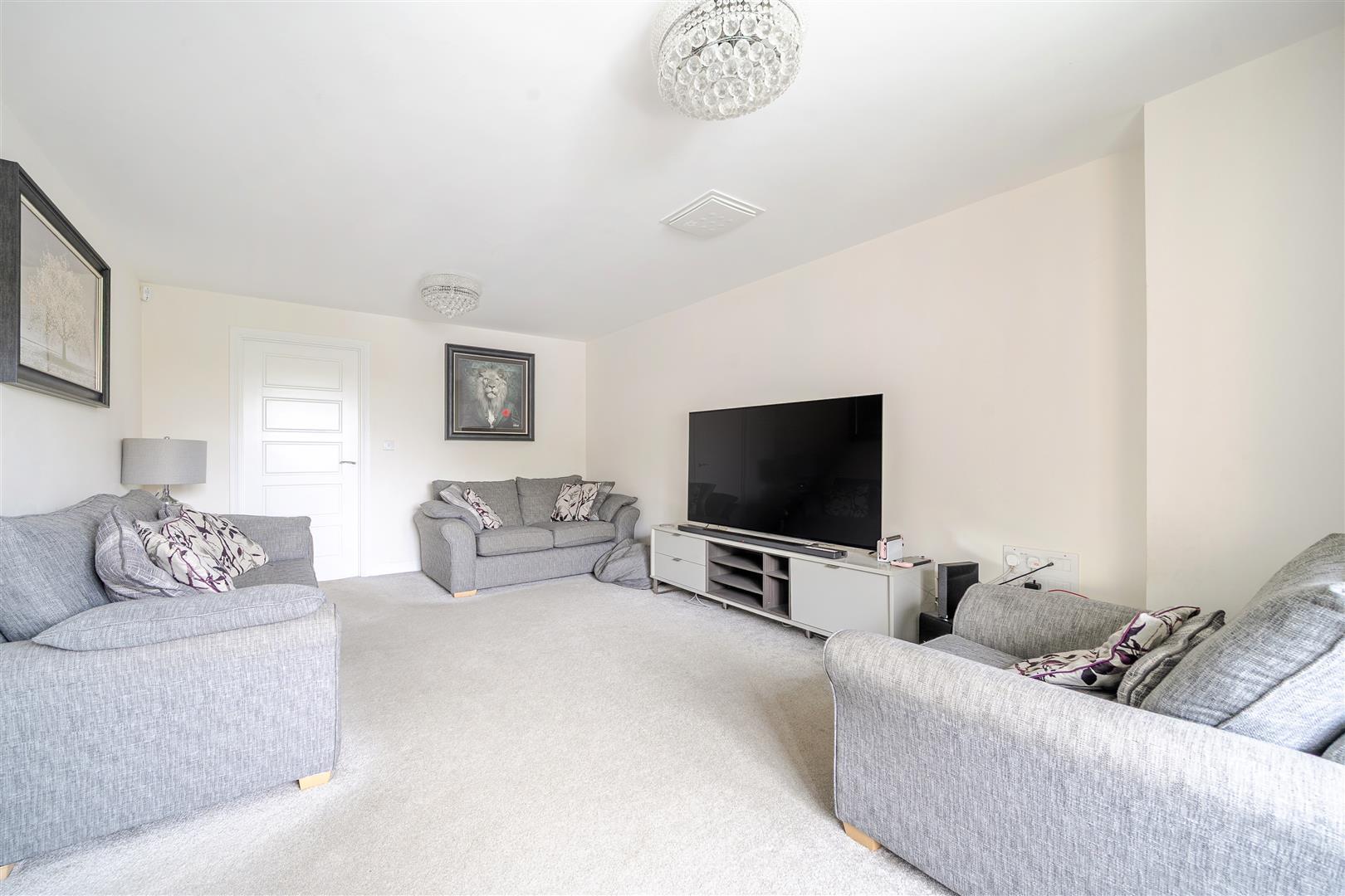 Property Image 294f7202-4493-4f40-9a5a-511852b53f0c