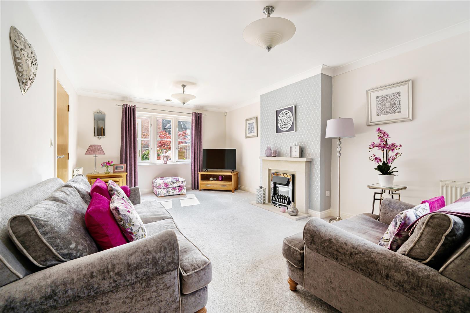 Property Image 29596a06-8519-4988-a8fa-653cd9475eb8