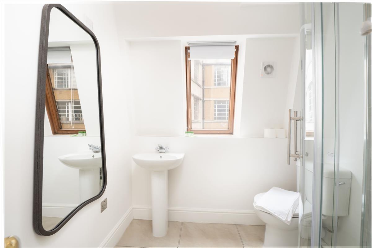 Property Image 29657f1b-999a-46b0-8285-45016ba49ea5