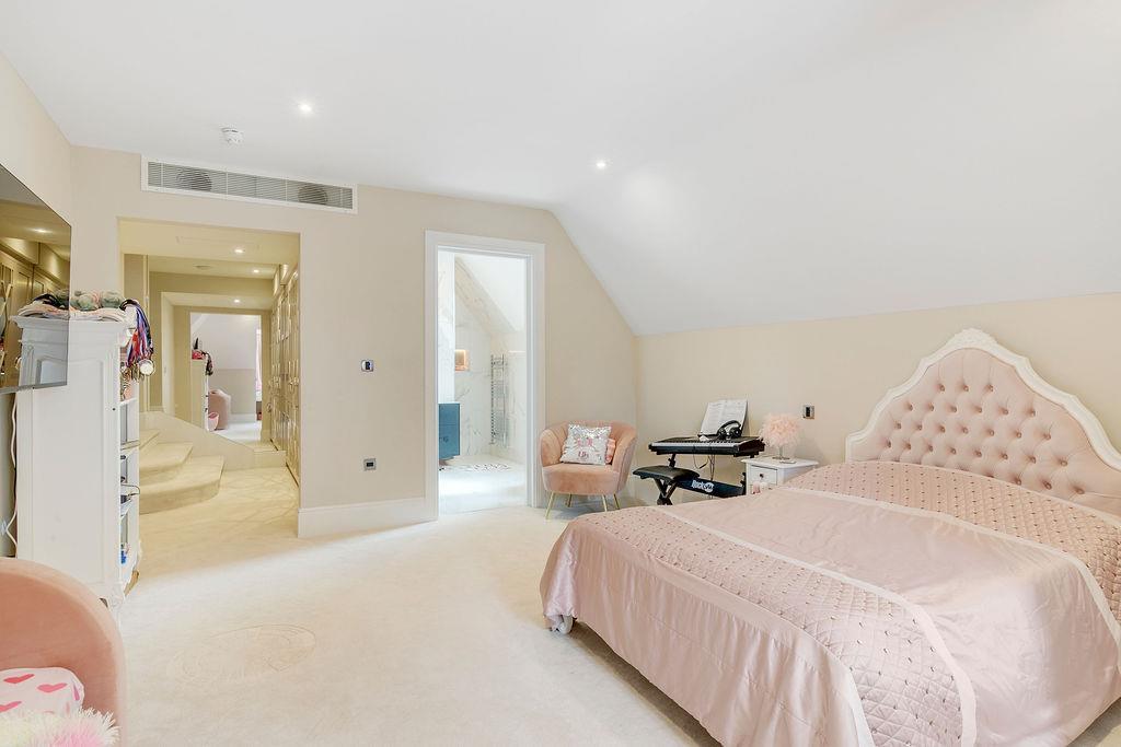 Property Image 297ef2c9-b0a8-4d5b-9eda-07b640bae0fa