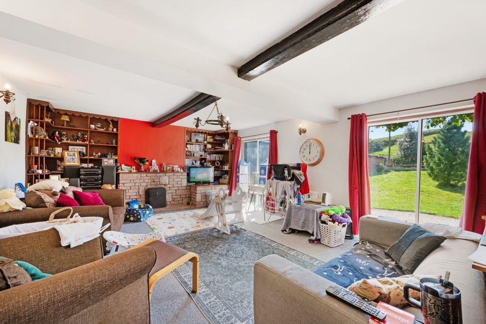 Property Image 298abd77-37a9-4af3-b2fb-ad0cce195f03