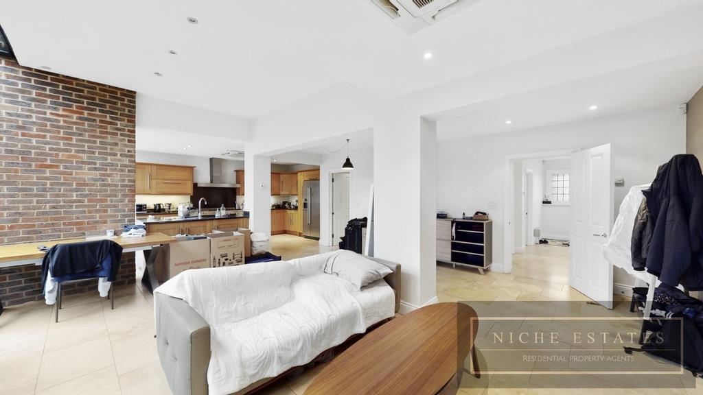 Property Image 298c0451-838a-488a-9b31-2ab698fdb033