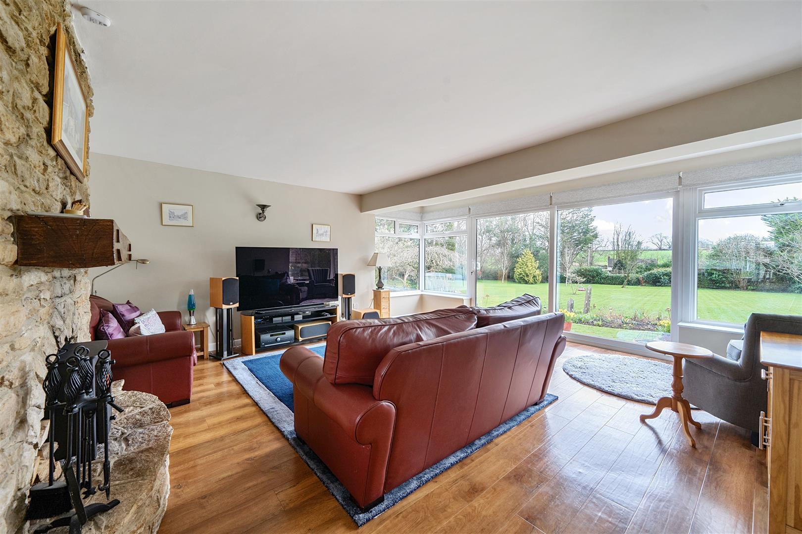 Property Image 298d4399-d019-42f9-a80a-9f0a6a3f359f