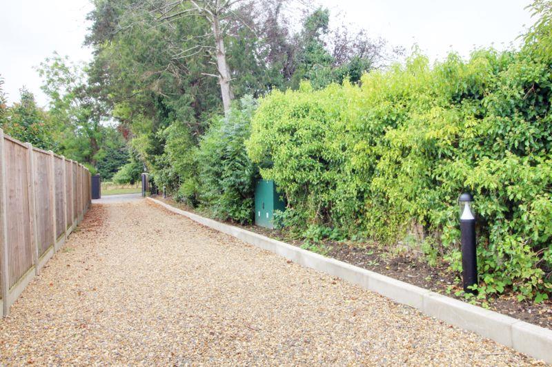 Property Image 29bf69d8-d1f9-4415-ad04-6d9e4bf8a434