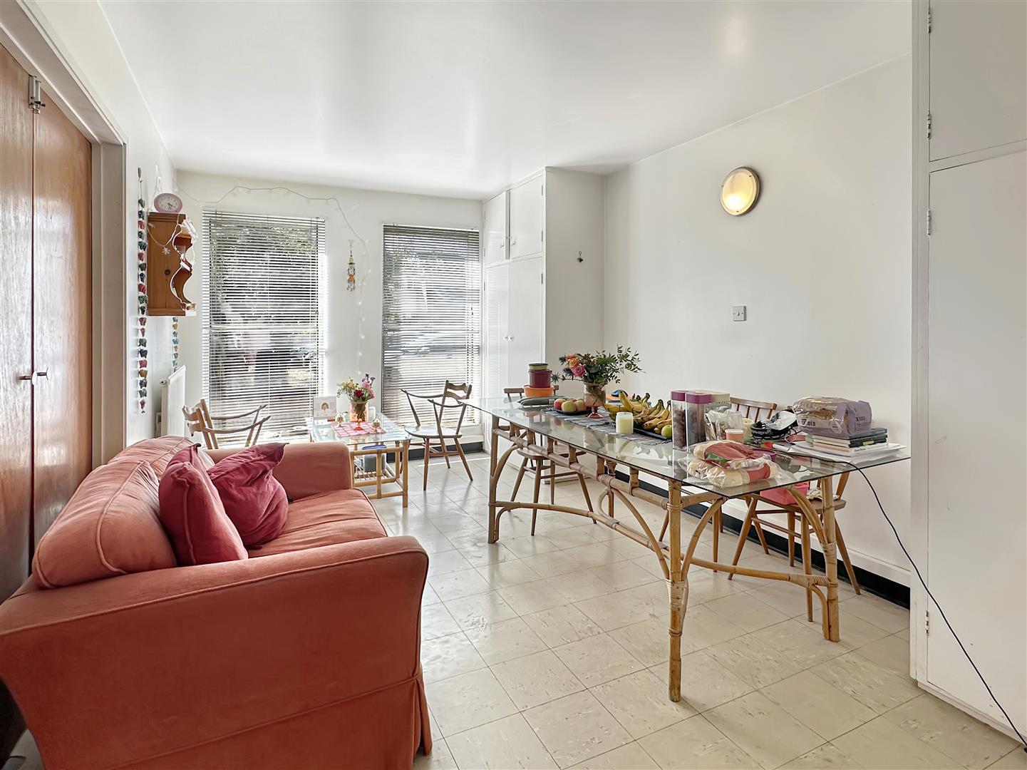 Property Image 29c55615-02c8-453e-9827-79c6f2d7ae85