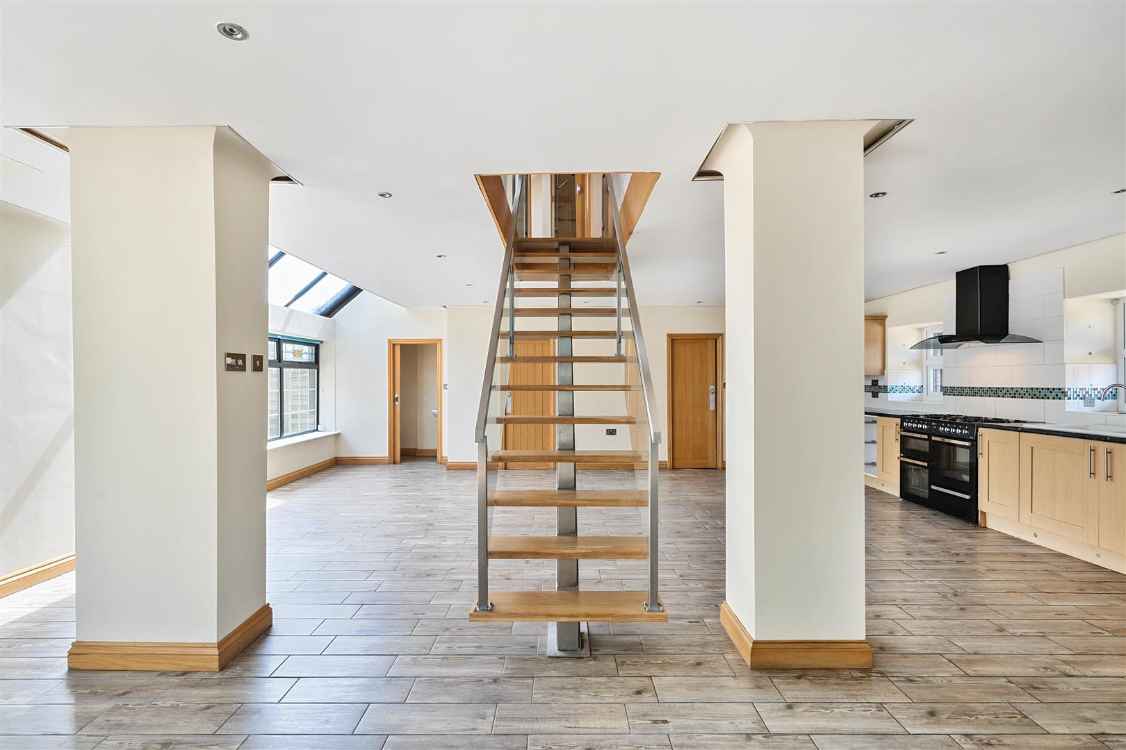 Property Image 29db2a4d-4fa3-4bf7-ba4d-29b402280561