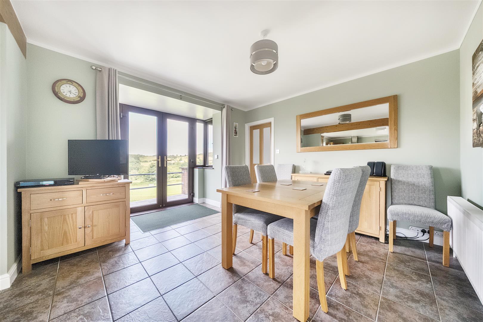 Property Image 29ddab92-e1a2-45bb-8386-26bbb723ec52