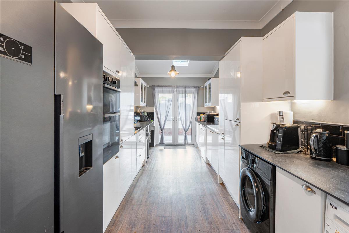 Property Image 29e439c8-37d6-479d-90dc-03e0df6e087f