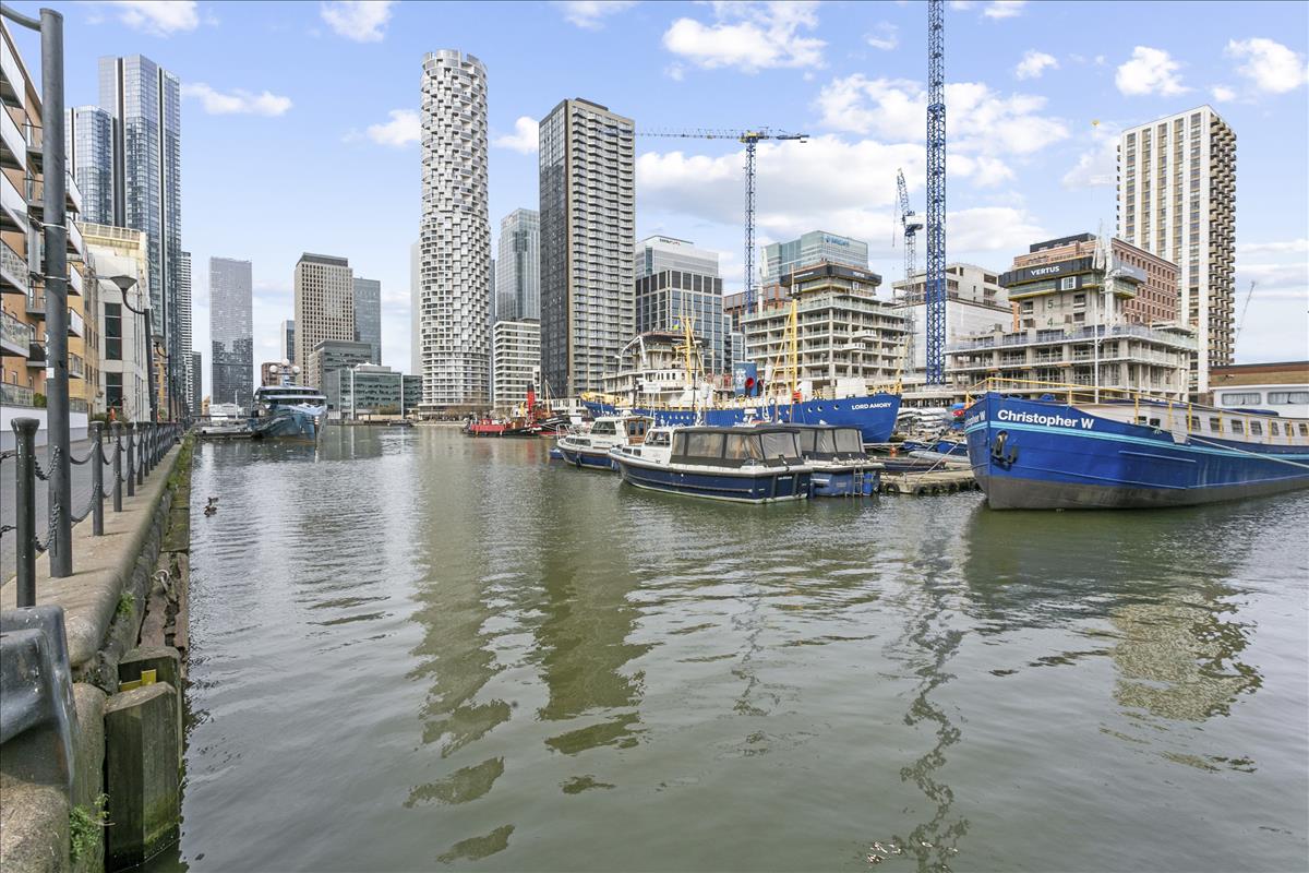 Dollar Bay E14 | Circa London