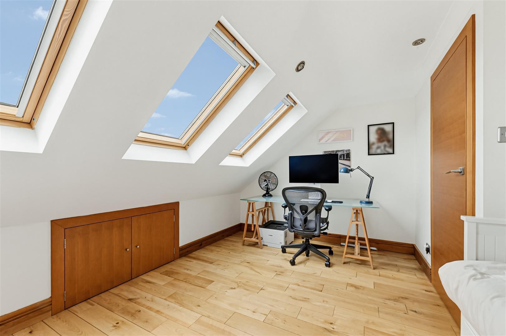 Property Image 2a182d09-556c-4dc9-b45e-05589683c983