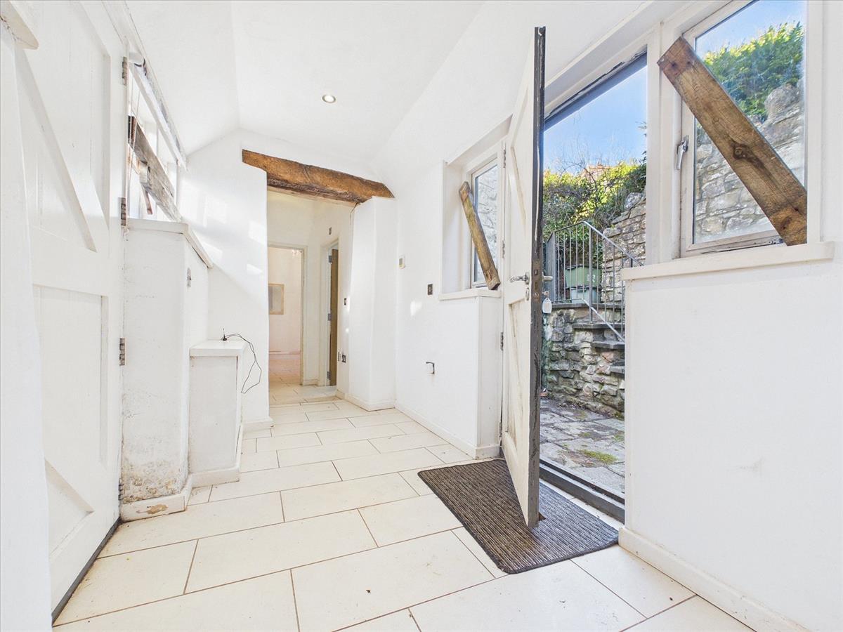 Property Image 2a1b0417-4fc4-4539-b6be-0d40577baebd