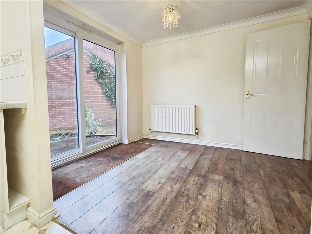 Property Image 2a22889e-f50e-40aa-9824-9a8836736c15