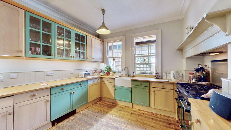Property Image 2a25500a-6187-45c4-88df-71588b9a8224