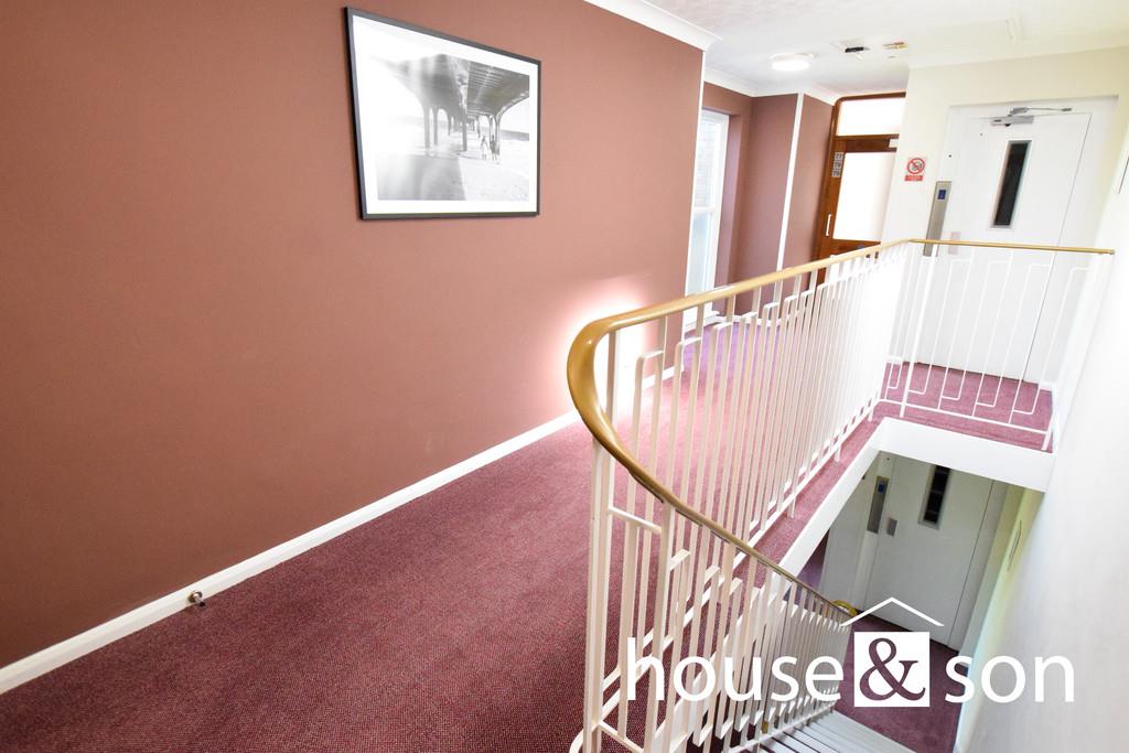Property Image 2a40b739-c73a-4321-b488-8202eef39e56