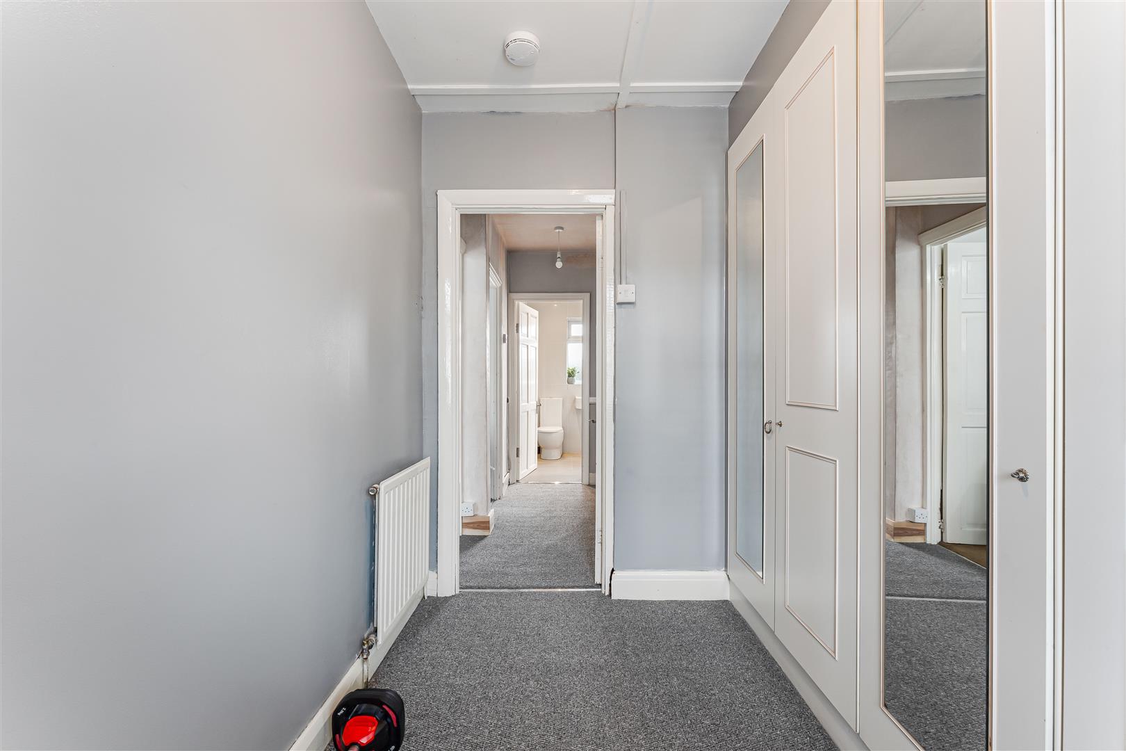 Property Image 2a4d6b87-345f-44b8-9169-543782ea4ac2