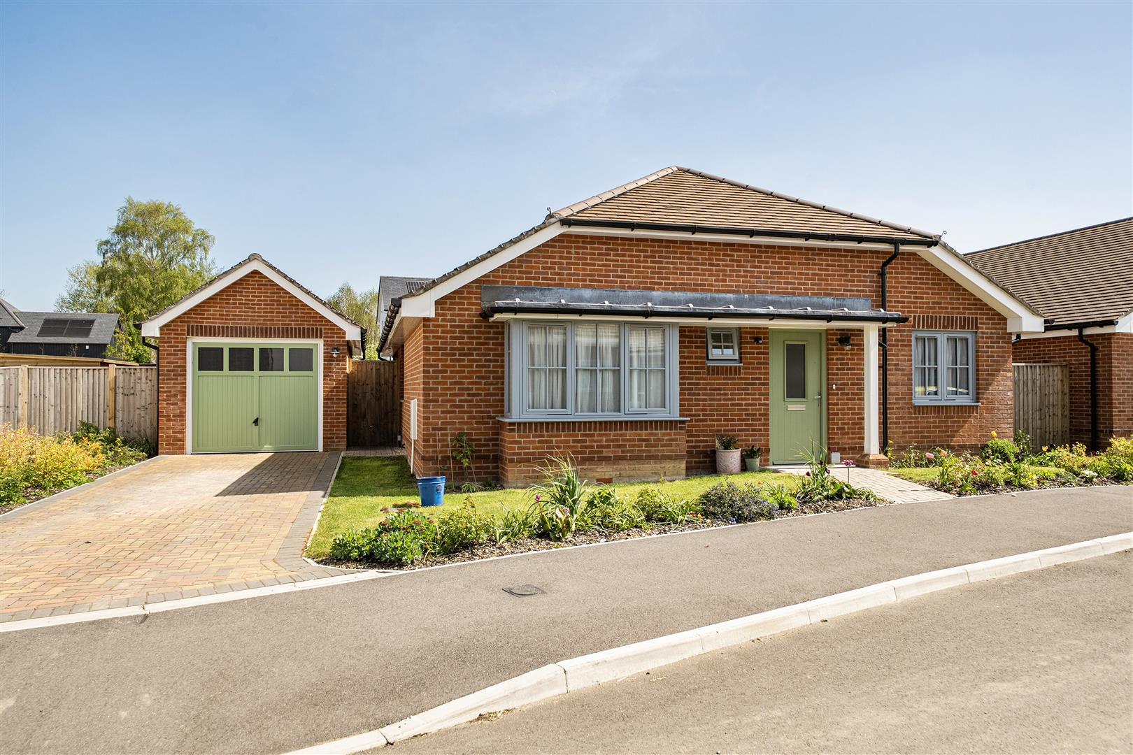 Property Image 2a52e5ed-bf48-4f22-b06d-e1692b3f74f4