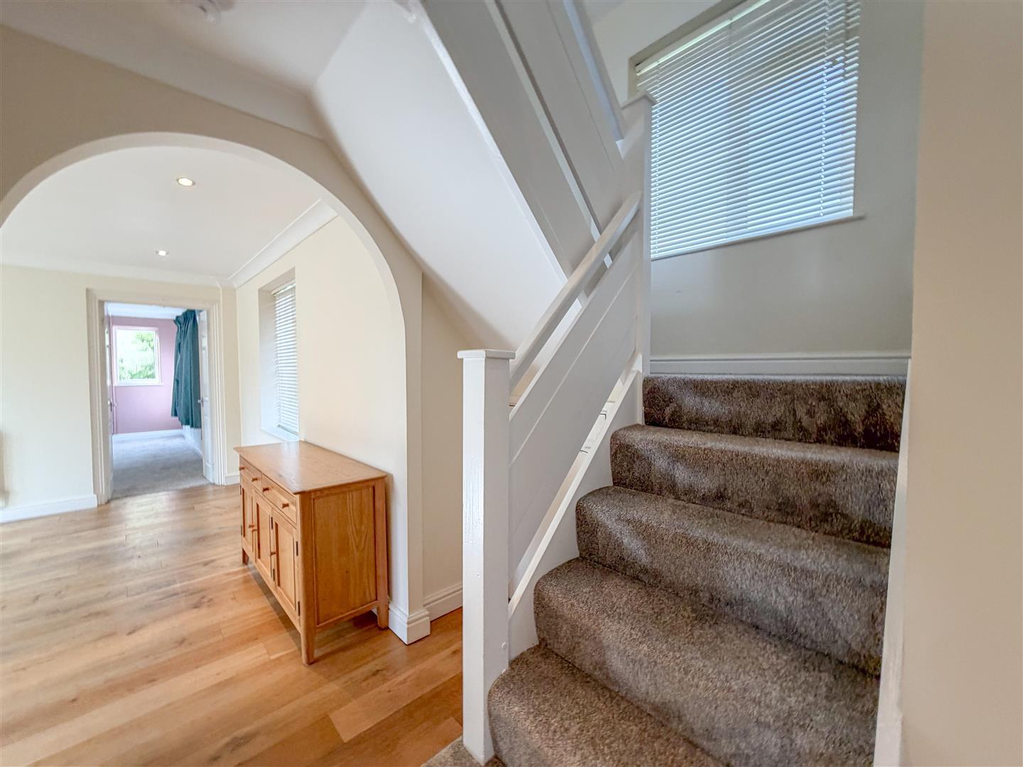 Property Image 2a648e6c-cecb-4d17-844c-75933f6c0347