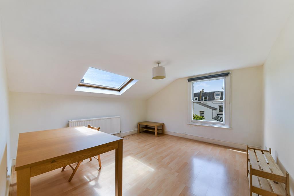 Property Image 2a715616-d8cf-46d2-923d-1e4ce29fb28b
