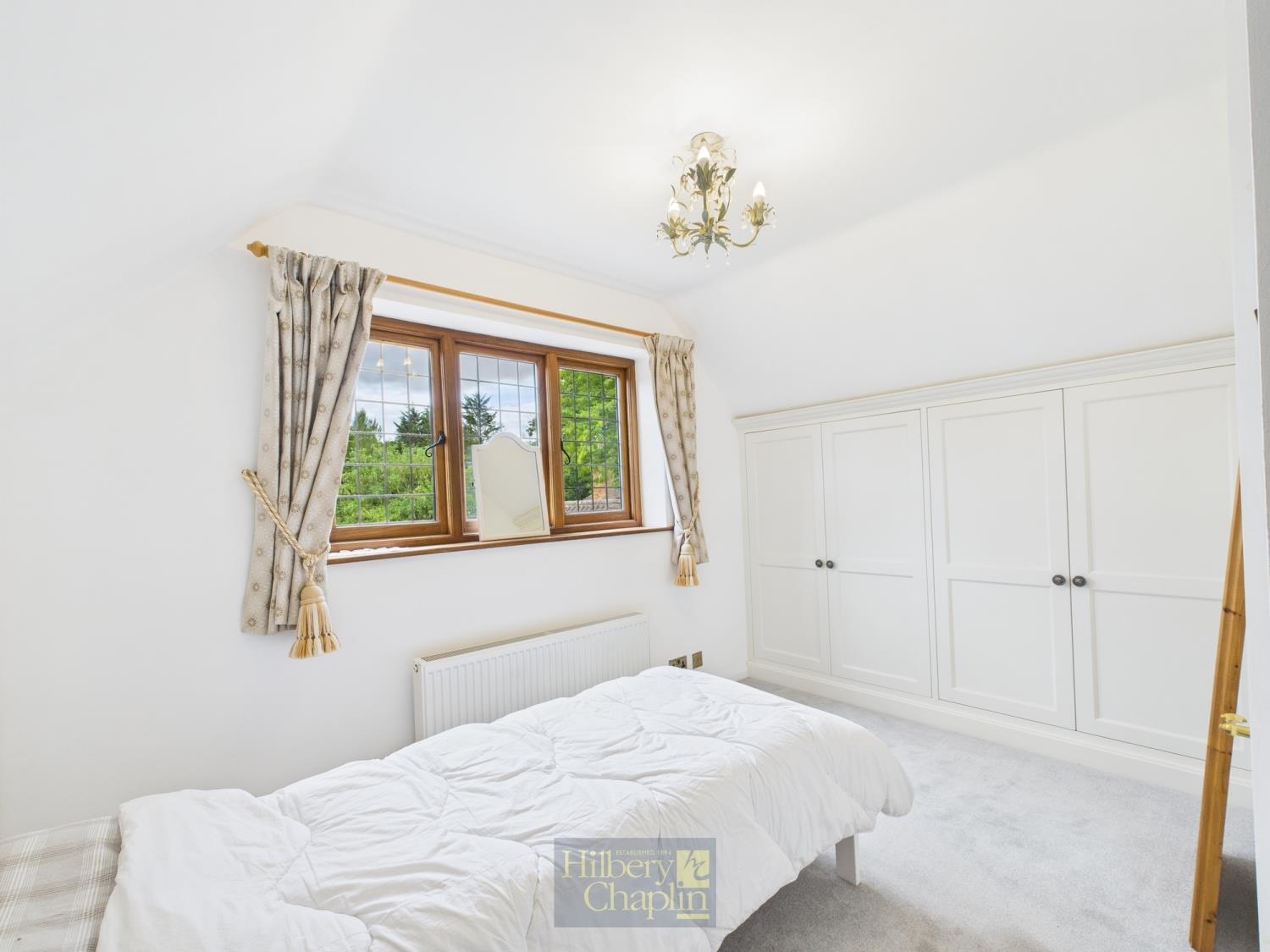 Property Image 2a7b29a9-d359-4c44-8cb2-e4951d32feb5