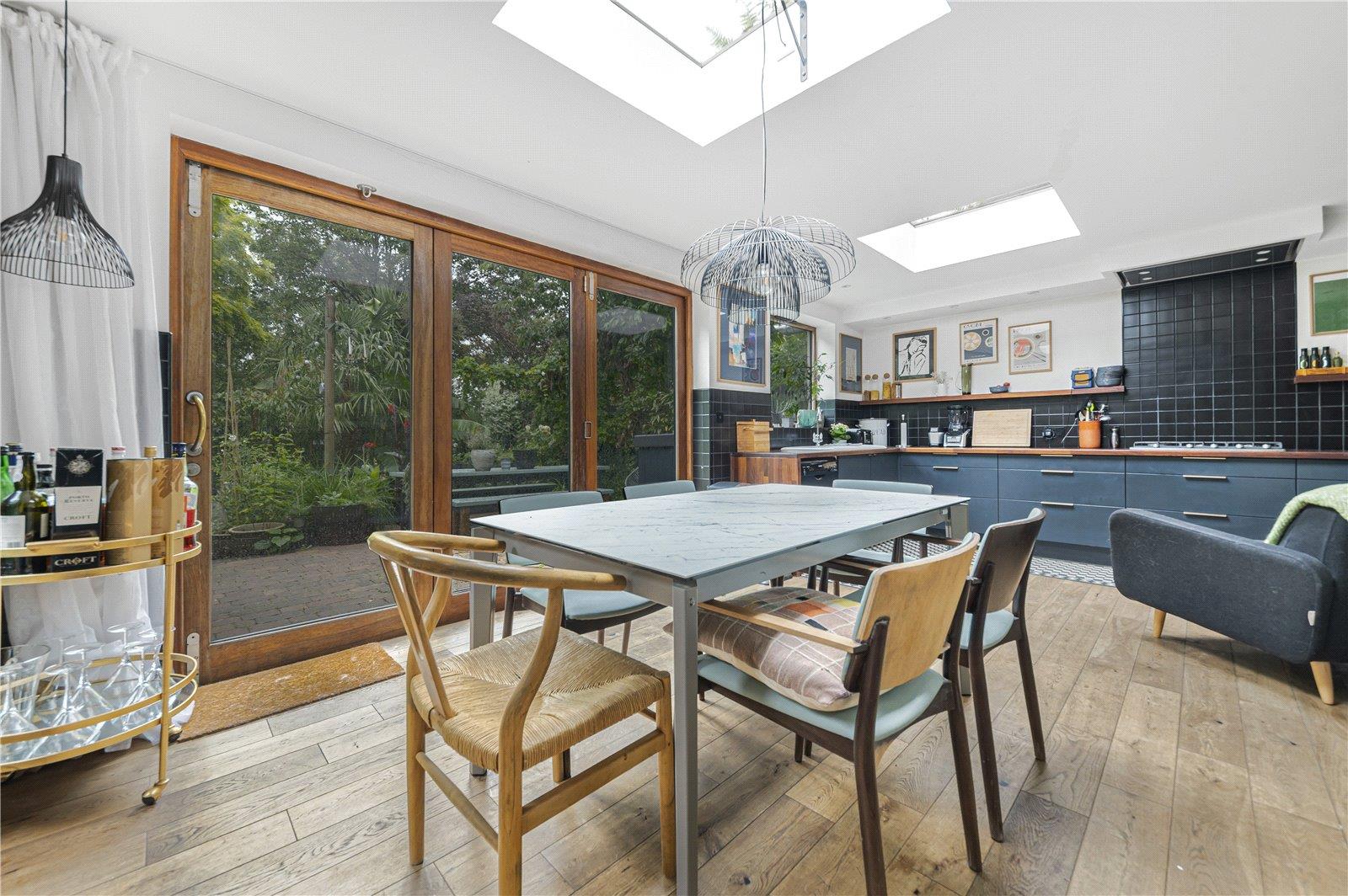 Property Image 2a904866-c5ae-49ed-be32-3114b75e9aa7
