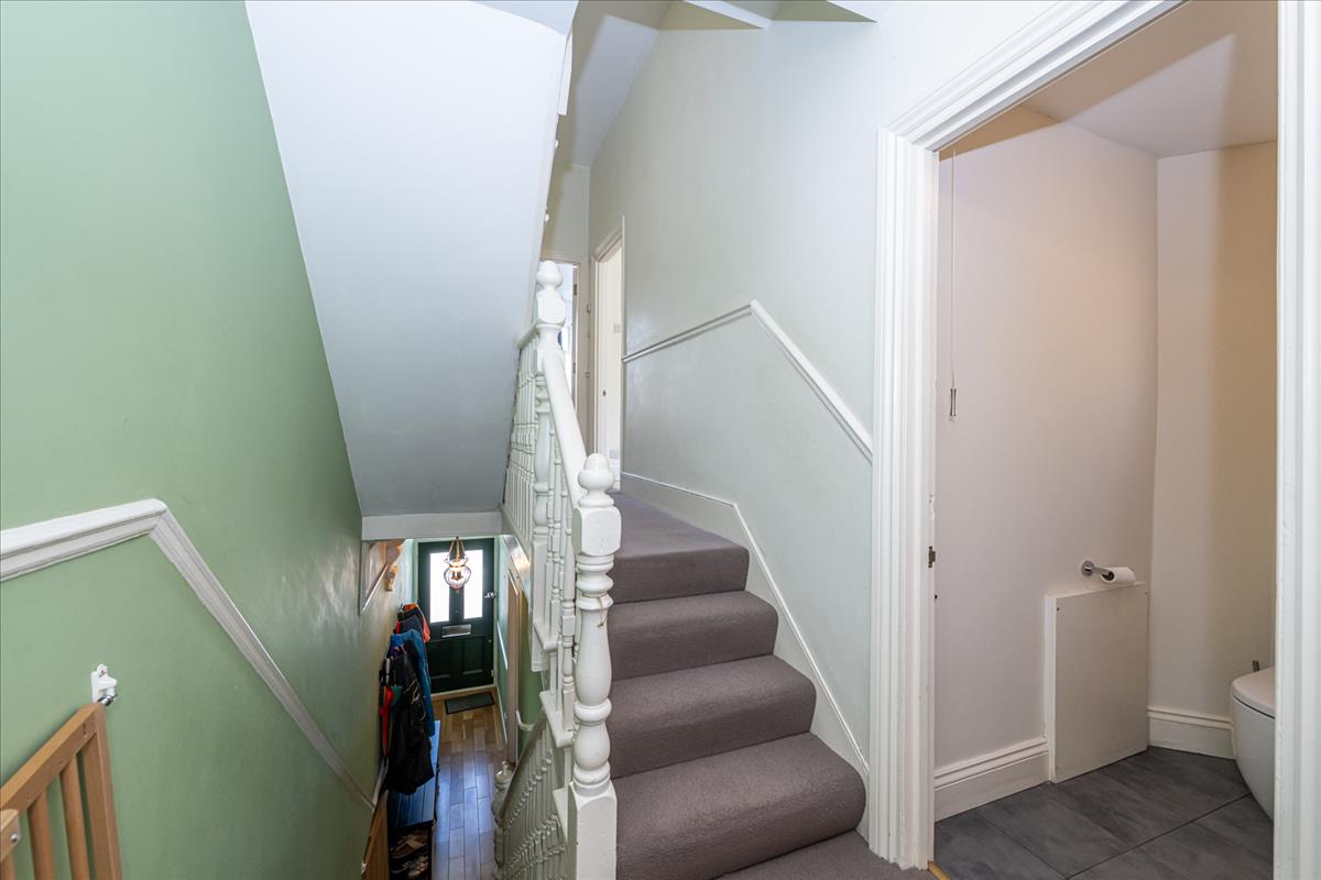 Property Image 2a9afffe-c335-4300-8f18-05320a95e00a