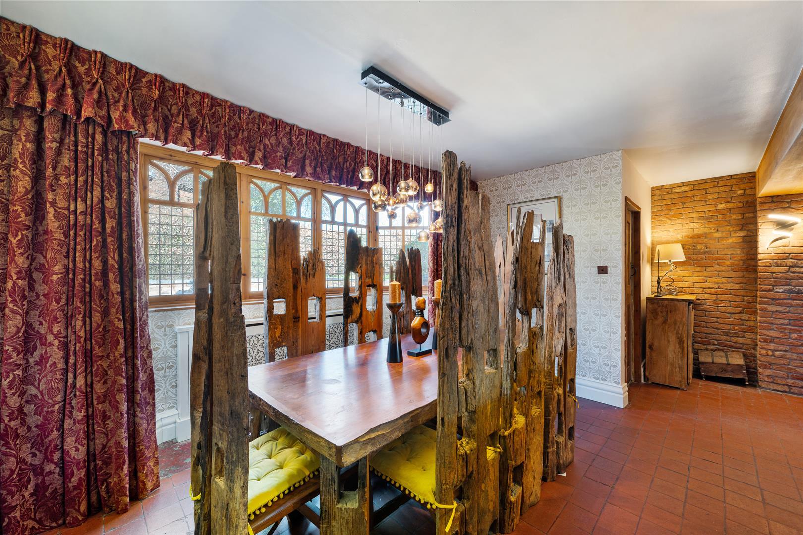 Property Image 2aac19db-2f1e-48c5-b66e-000272a904f6
