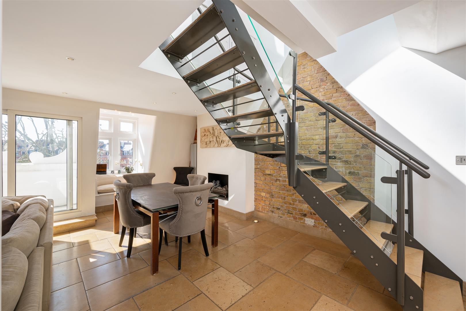Property Image 2ab159bb-b536-4e49-a0c2-e524d055d7f3