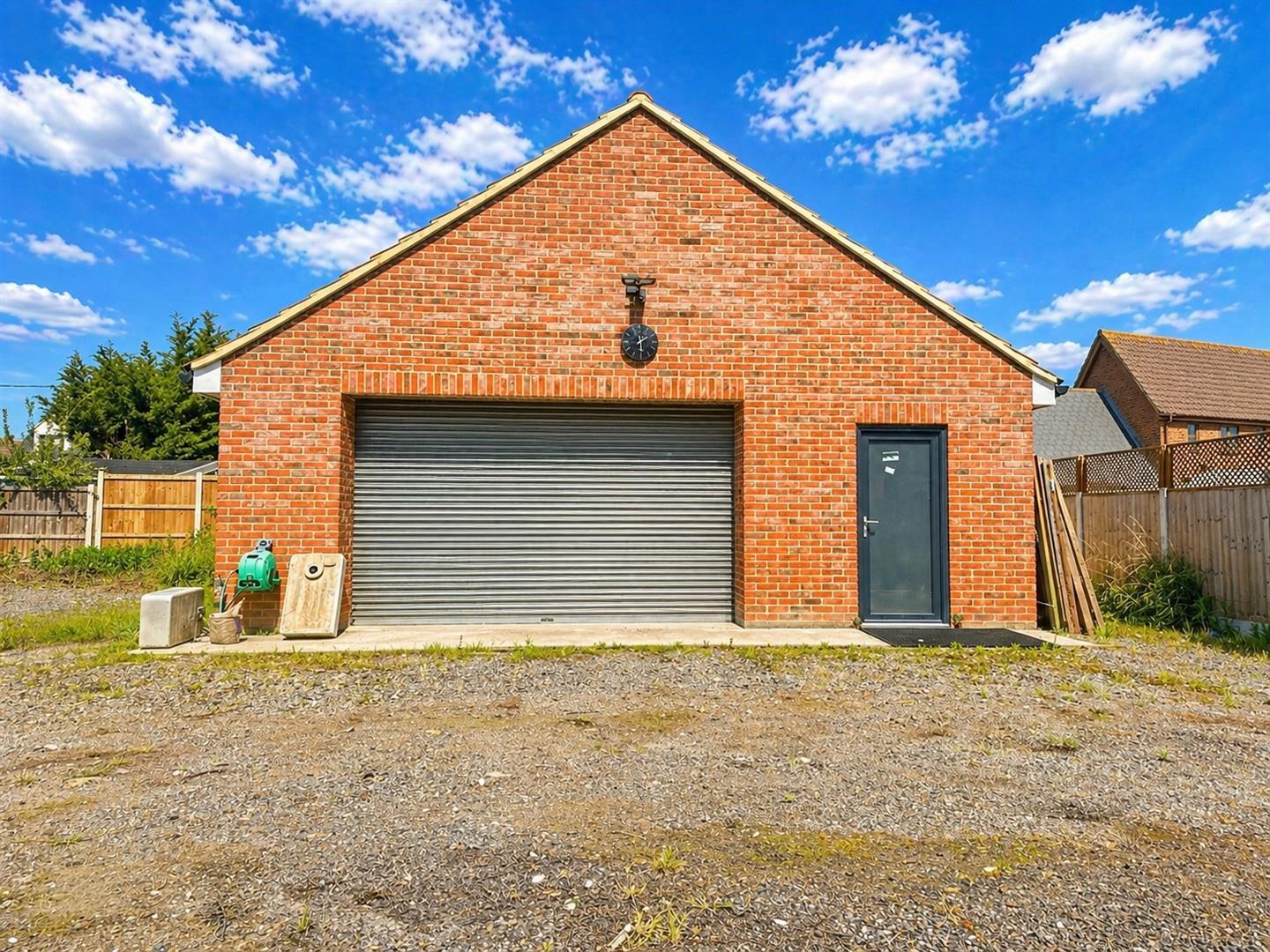 Property Image 2ab2e3dd-236d-4e88-a3a8-ecd01ff0df30