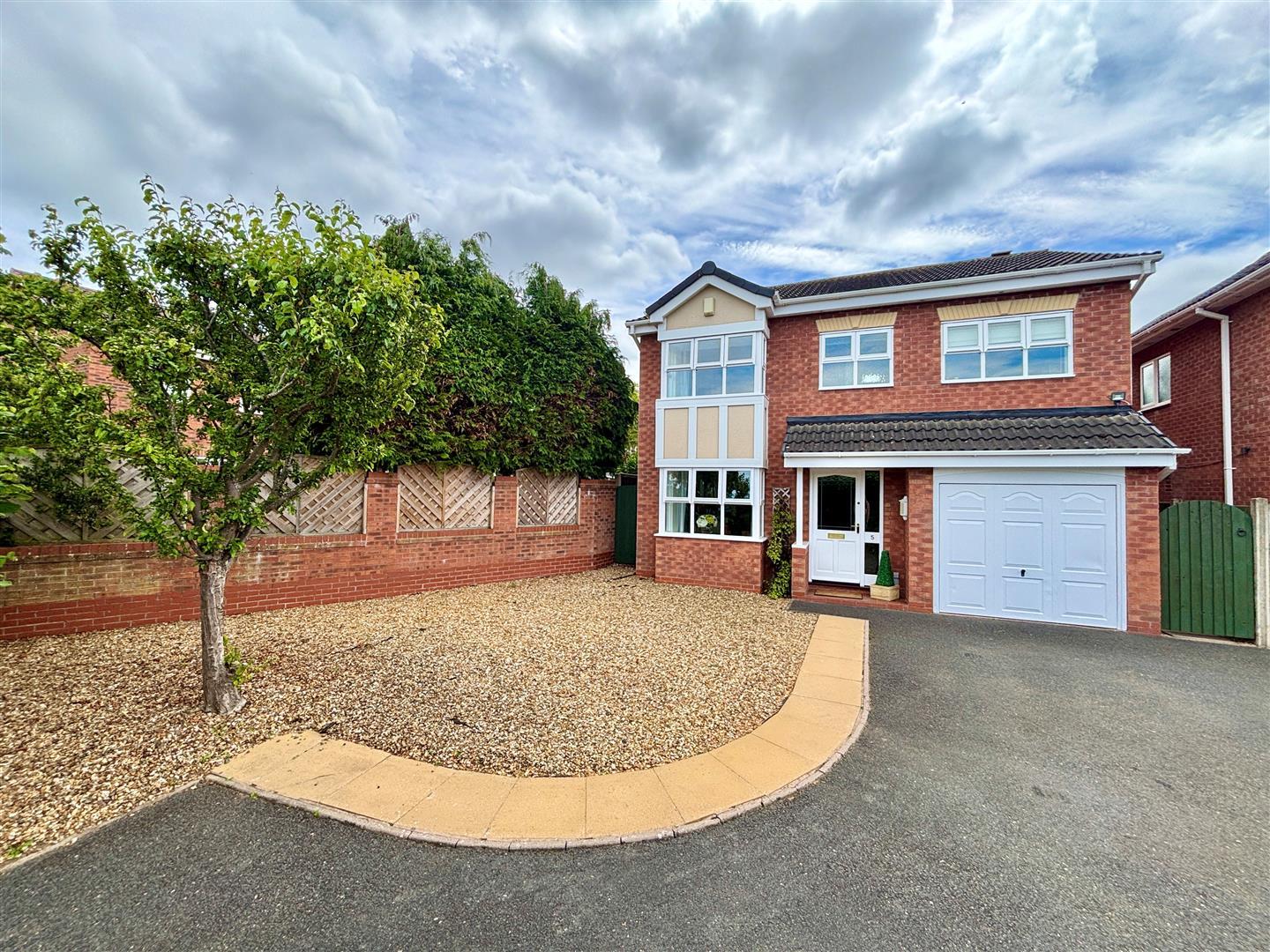 Property Image 2abc33a2-f21a-41d2-9884-a114f13406cb