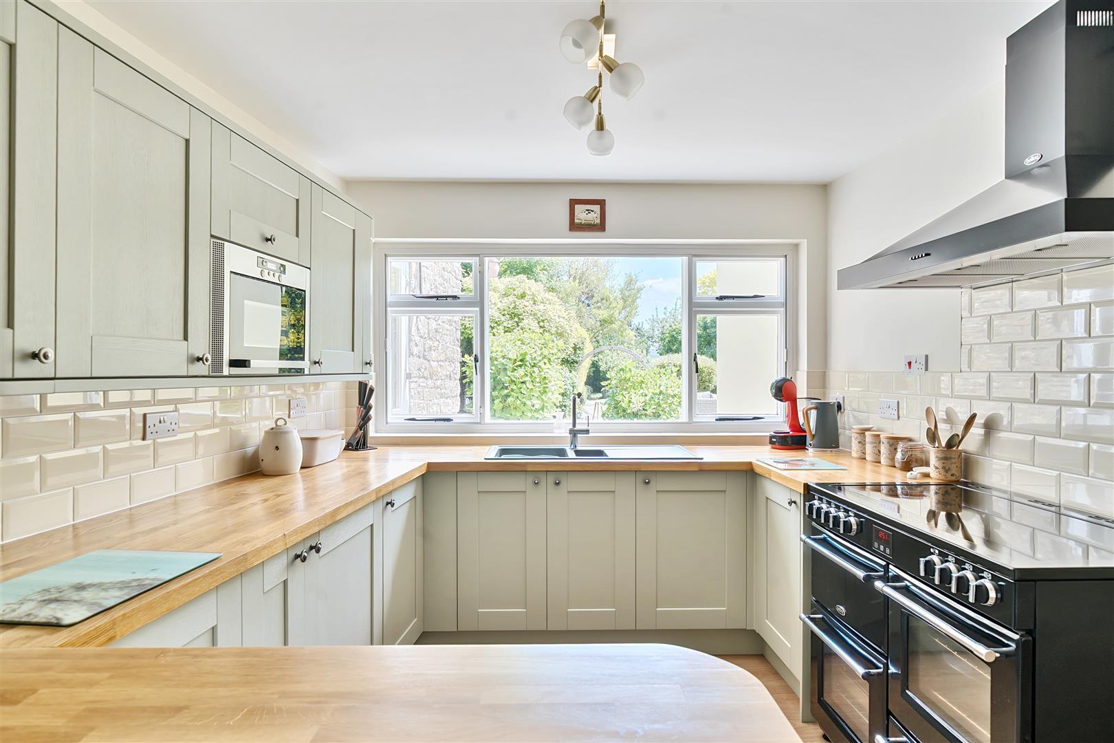 Property Image 2ad72aae-2efb-45dd-9c17-938dfe37d1f7