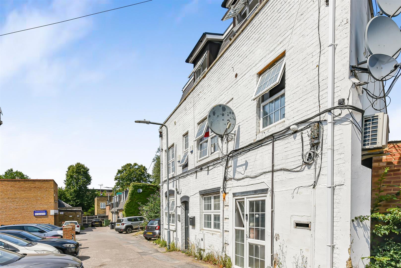 Property Image 2ae86812-ac03-40bb-b9fe-8e4c4942c3fd