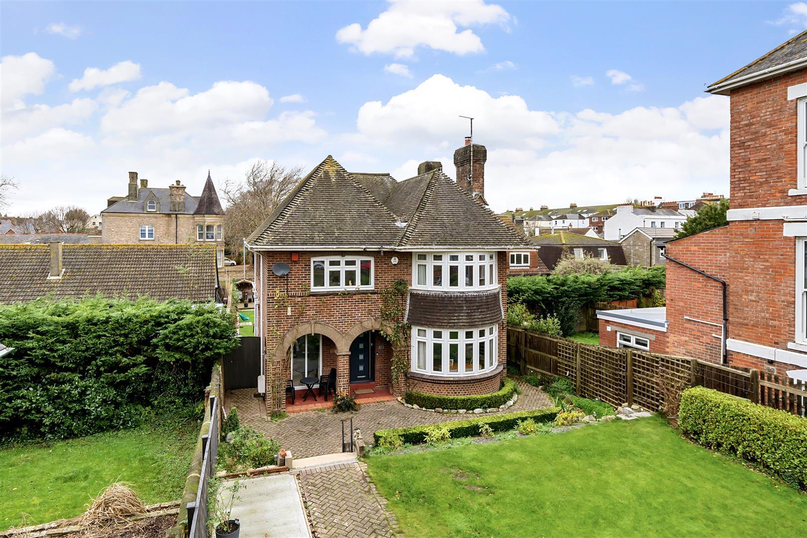 Property Image 2aeedd6a-ec57-45bb-9205-e878243489f1