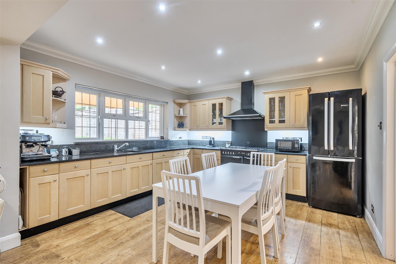 Property Image 2afa892d-d457-464f-a3e8-ad61b5e31f8a