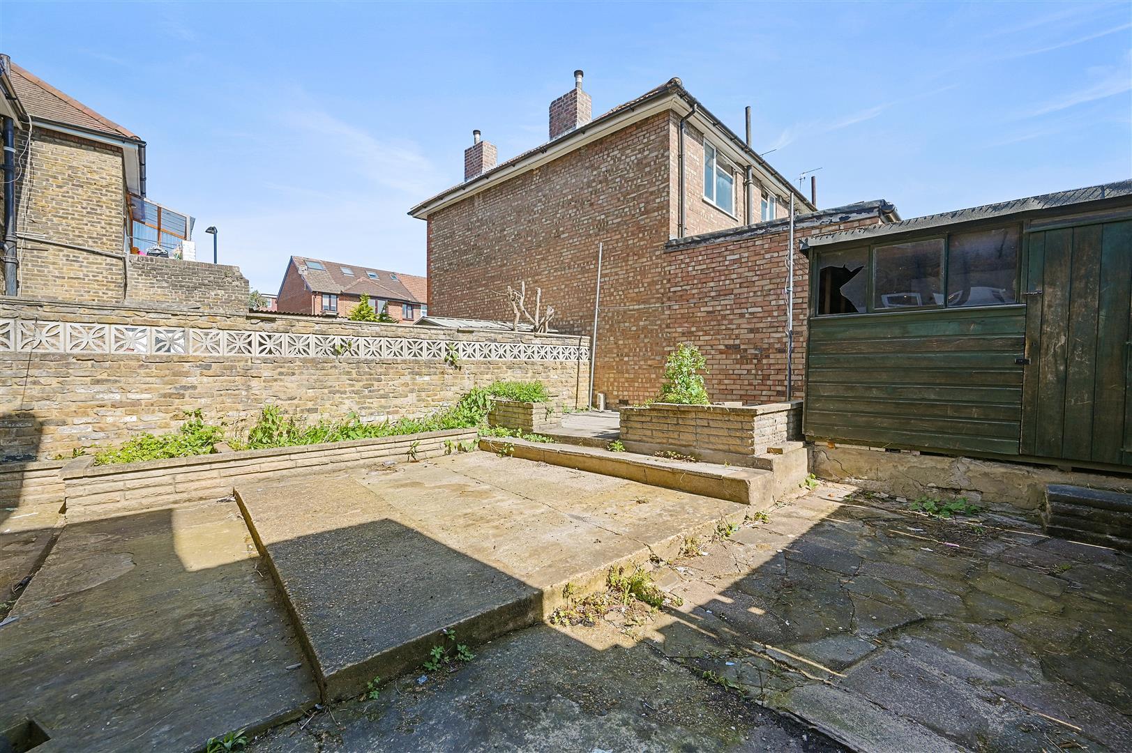 Property Image 2b0b6515-4102-4ca3-a748-00b89142e487