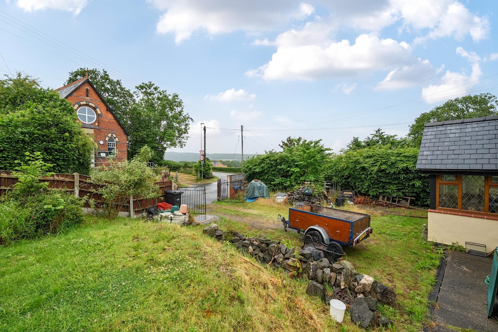 Property Image 2b113a44-c7d0-4b82-9684-6784026e28f9