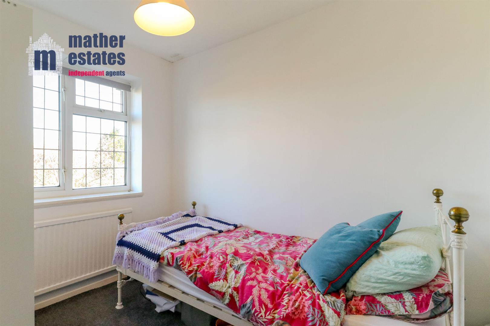 Property Image 2b123ba8-2e0b-40a1-8540-86ffeafcc496
