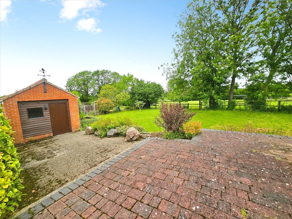 Property Image 2b27fa6d-8bff-4657-a4ac-04a724863bab