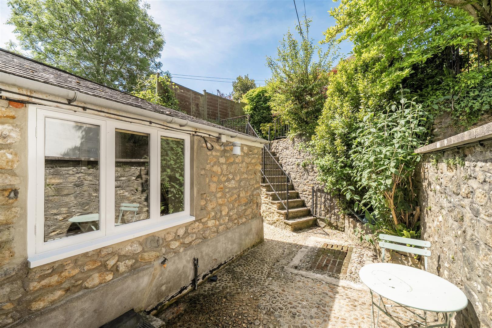 Property Image 2b2eb33d-4b79-47b4-aa6f-19d62272282f
