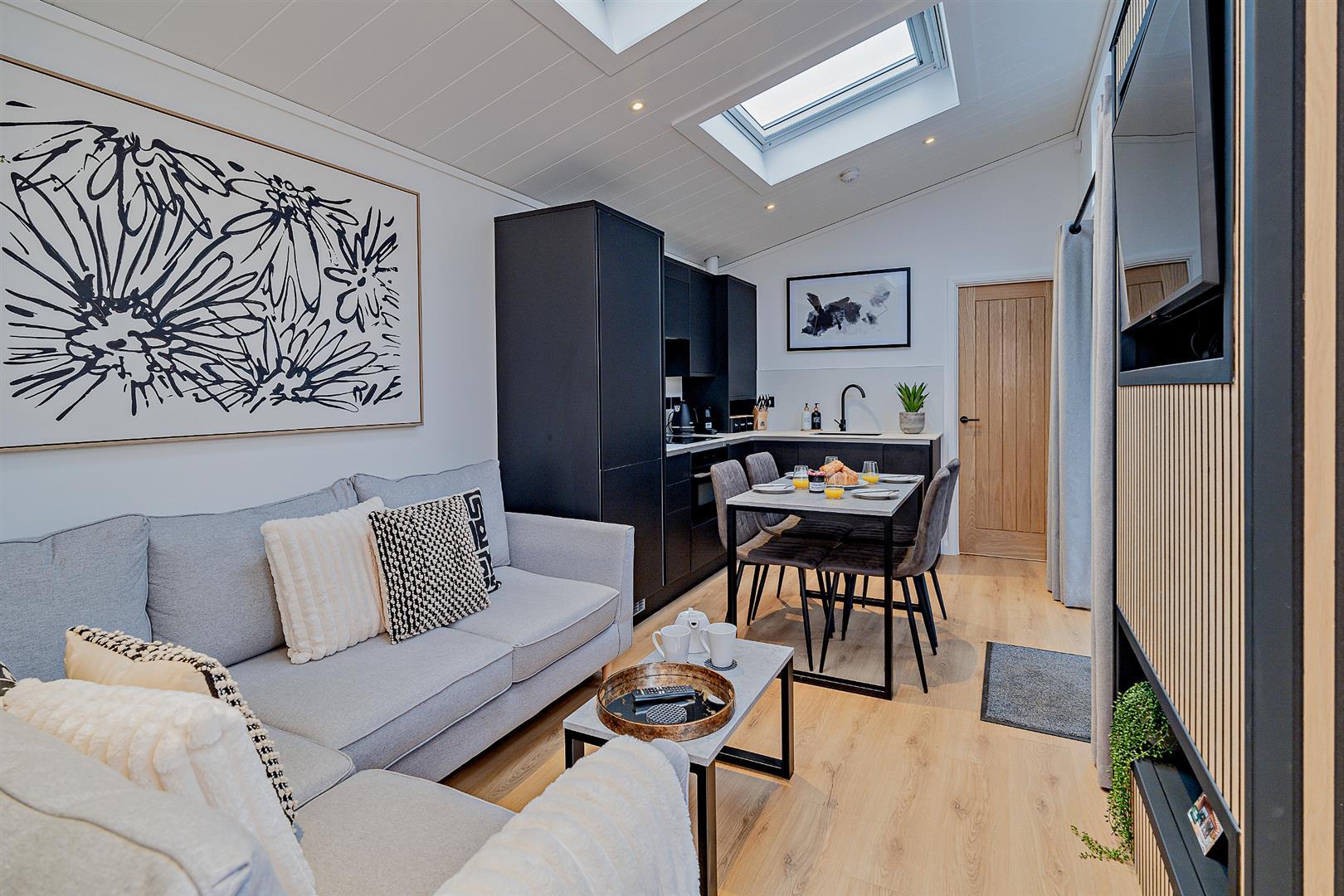 Property Image 2b326fa7-f9c8-46f2-a6a2-4a9d733ca63c