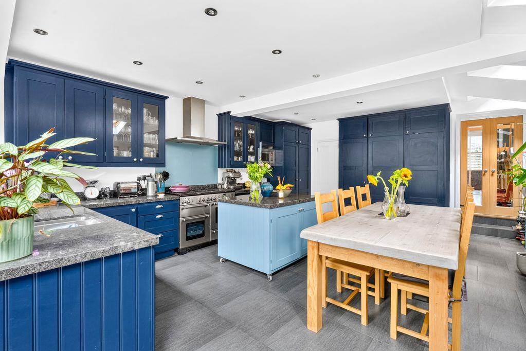 Property Image 2b36ee78-2ffe-42d6-bff2-09424718ad02